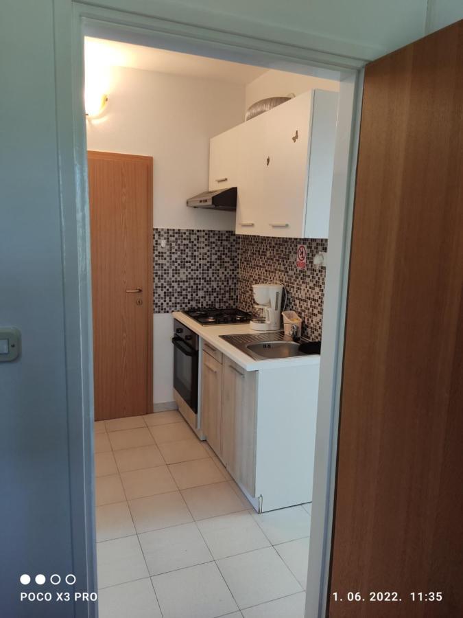 Apartmani Bruna Bilice Vrulje  Екстер'єр фото